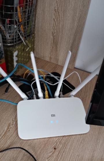 小米电视信号稳定可靠，无忧享受高清影音（信号质量优秀，为您带来流畅畅观影体验）