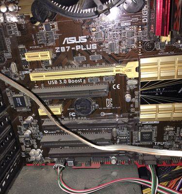 解决电脑USB无法开机的问题（USB端口故障导致电脑无法正常启动，快速排除故障的方法与技巧）